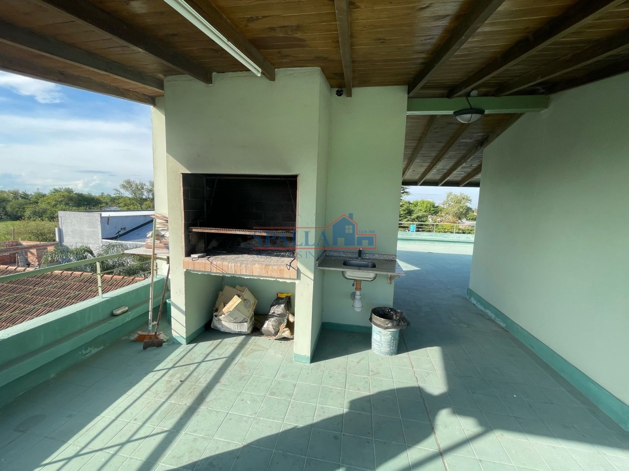 VENTA DEPARTAMENTO DOS AMBIENTES AL FRENTE PLANTA BAJA PILAR CENTRO 