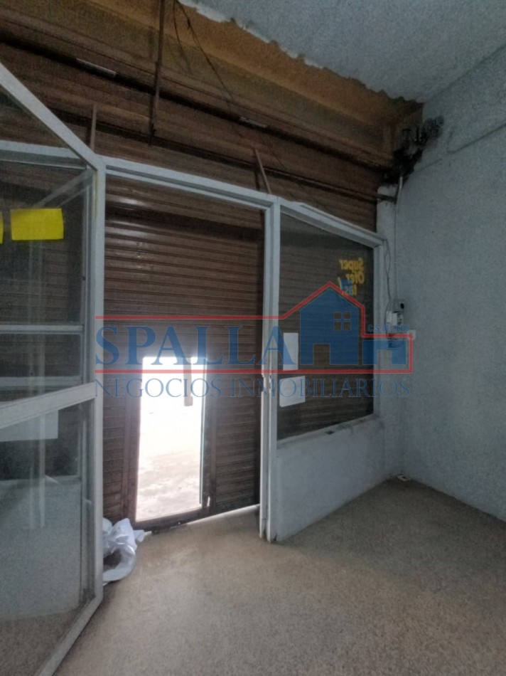 LOCAL COMERCIAL EN ALQUILER AV. CROACIA JOSE C. PAZ - ZONA COMERCIAL