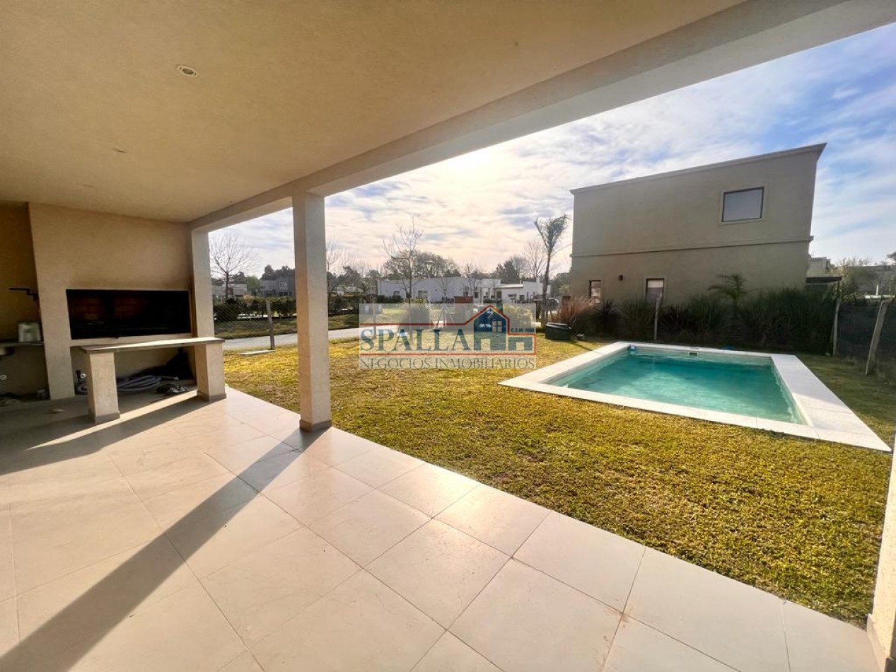 VENTA CASA 5 AMBIENTES, CON RENTA EN BARRIO EL ALJIBE - OPORTUNIDAD INVERSION