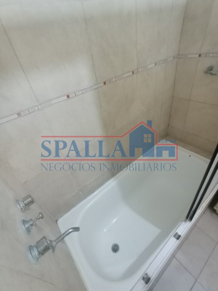 ALQUILER DE  DEPARTAMENTO DOS AMBIENTES CON COCHERA CUBIERTA , EXCELENTE UBICACION EN SAN MIGUEL