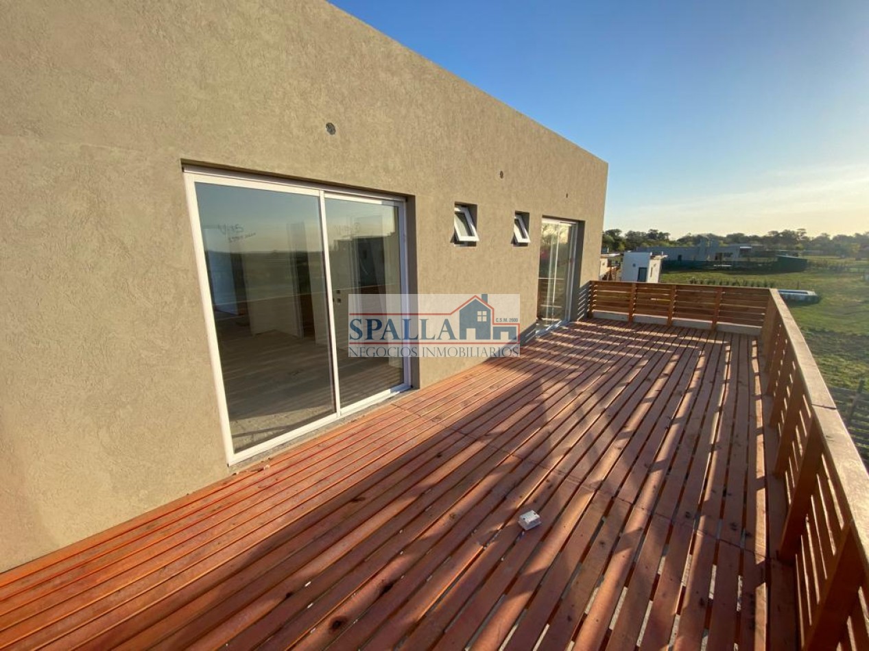 VENTA CASA SAN SEBASTIAN LOTE CENTRAL CON RENTA
