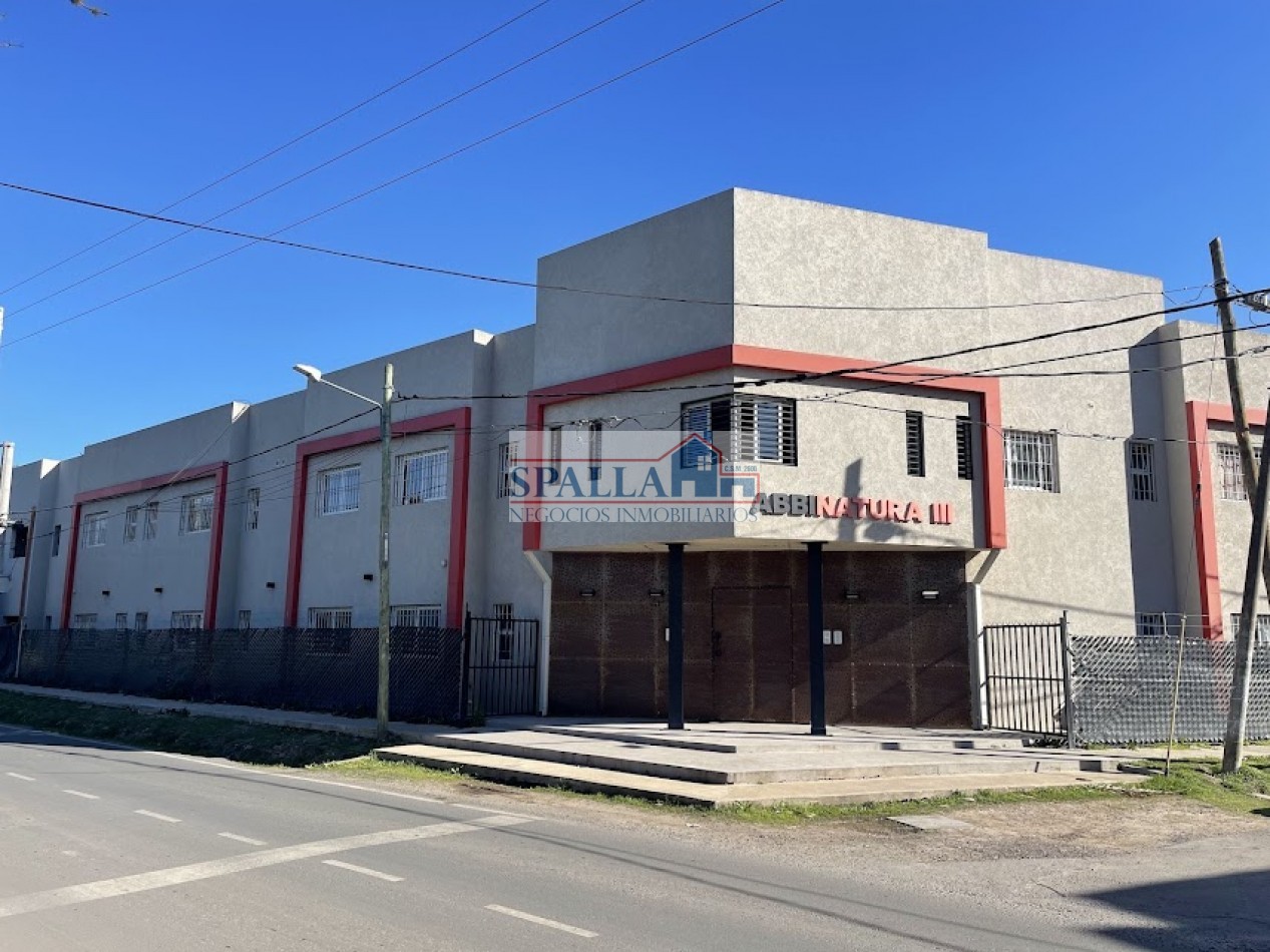 ALQUILER DEPARTAMENTO DOS AMBIENTES PLANTA BAJA CON COCHERA EN ABBINATURA III