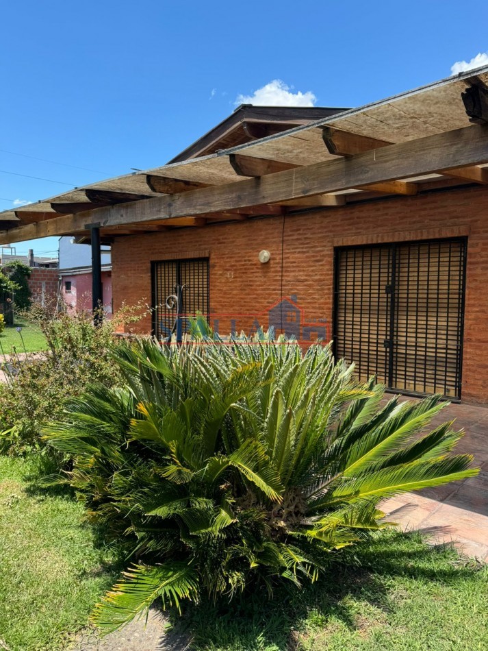 VENTA CASA 4 AMBIENTES SOBRE 2 LOTES DE TERRENO, TORTUGUITAS 