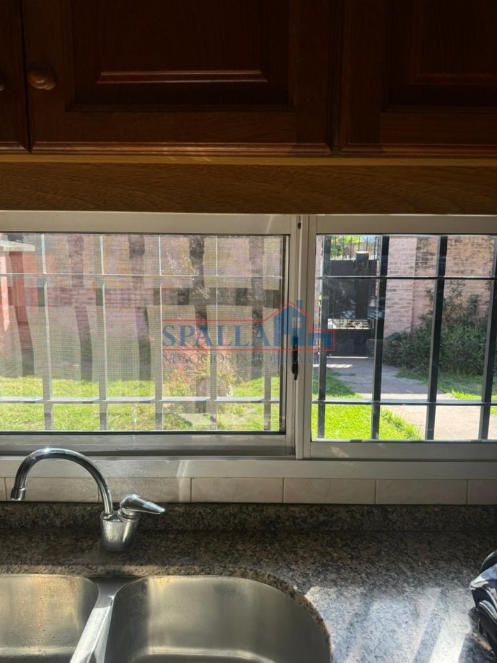 VENTA CASA 4 AMBIENTES SOBRE 2 LOTES DE TERRENO, TORTUGUITAS 