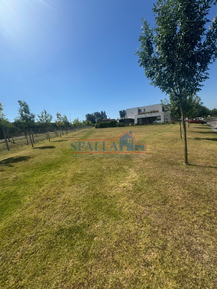 VENTA LOTE BARRIO SAN EDUARDO PILAR DEL ESTE - PERMUTA