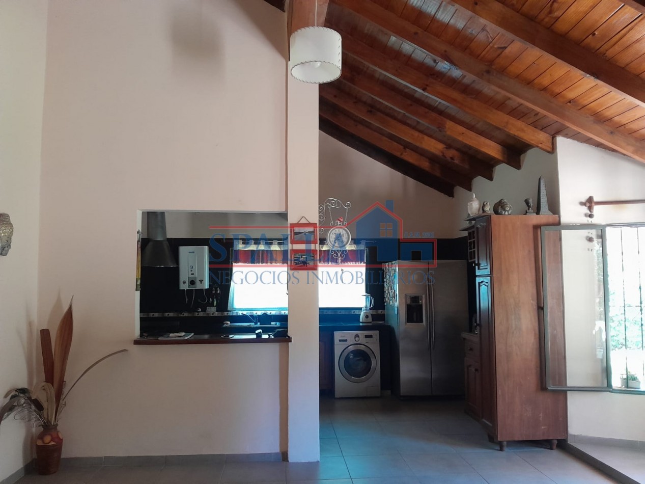  CASA QUINTA EN VENTA CON PILETA Y EXCELENTE ACCESO A RUTA 24 Y ACCESO OESTE, GENERAL RODRIGUEZ.