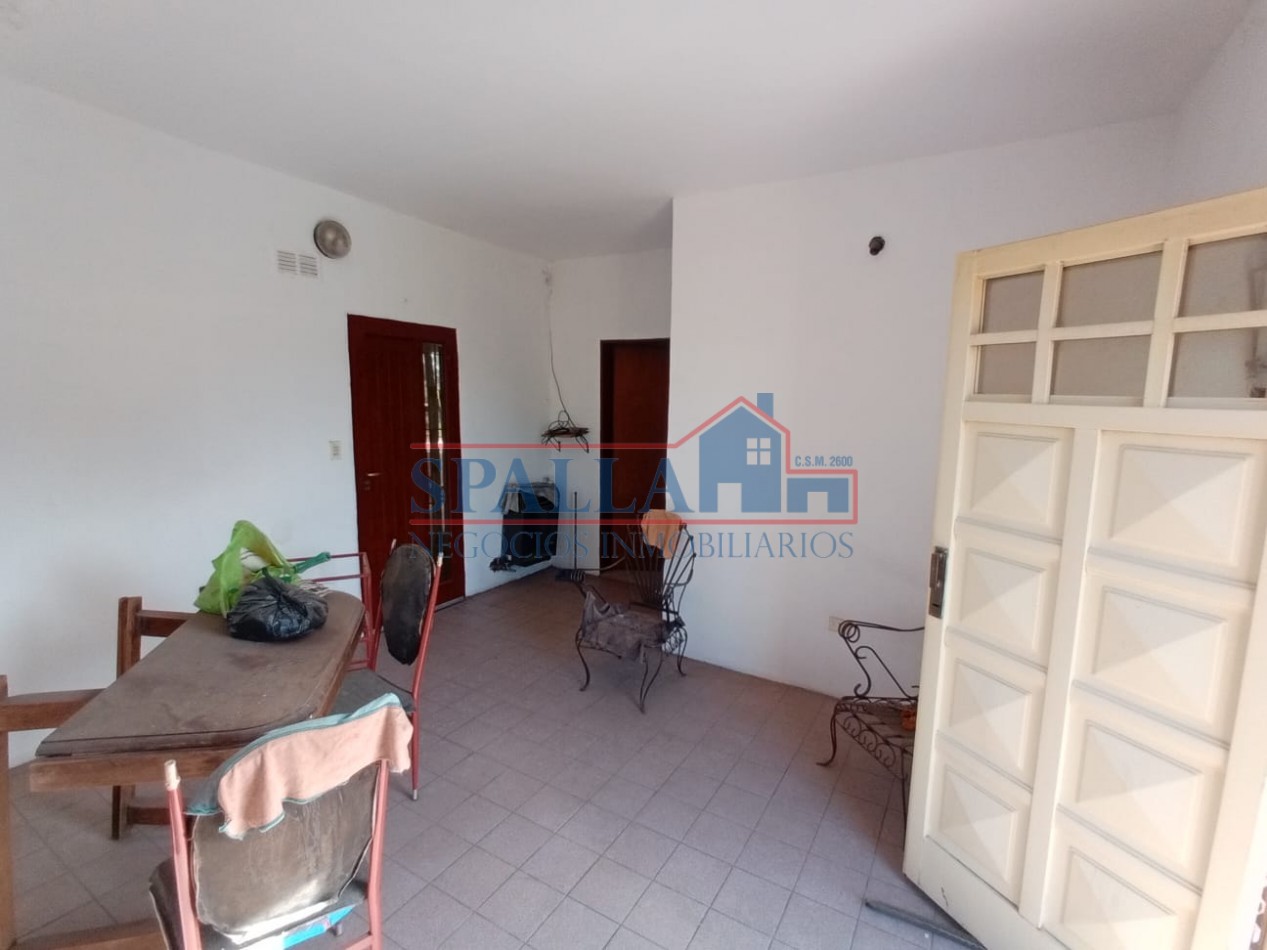 Oportunidad Casa en Bloque con Dos Viviendas y Cochera en Jose C. Paz