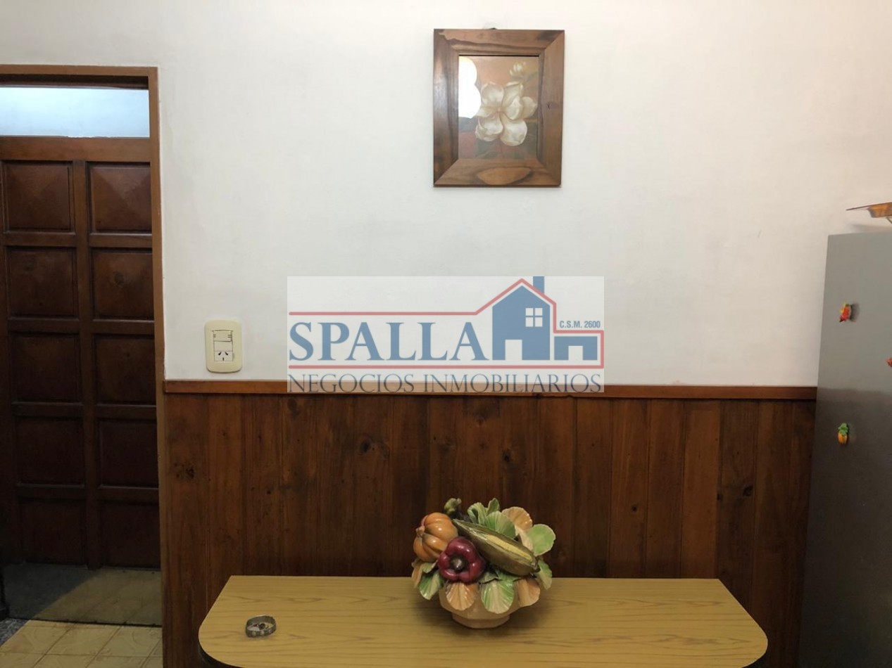 VENTA DE 2 CASAS EN BLOQUE 7 AMBIENTES JOSE C PAZ