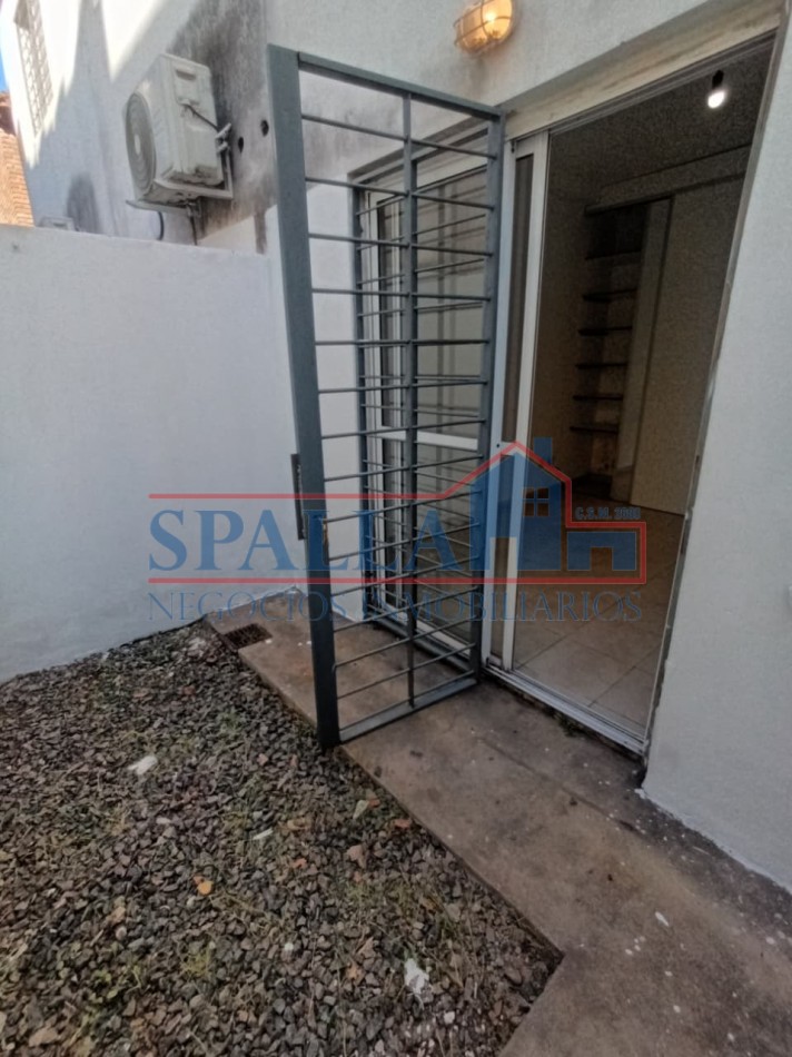 ALQUILER DE  DEPARTAMENTO DOS AMBIENTES CON COCHERA CUBIERTA , EXCELENTE UBICACION EN SAN MIGUEL