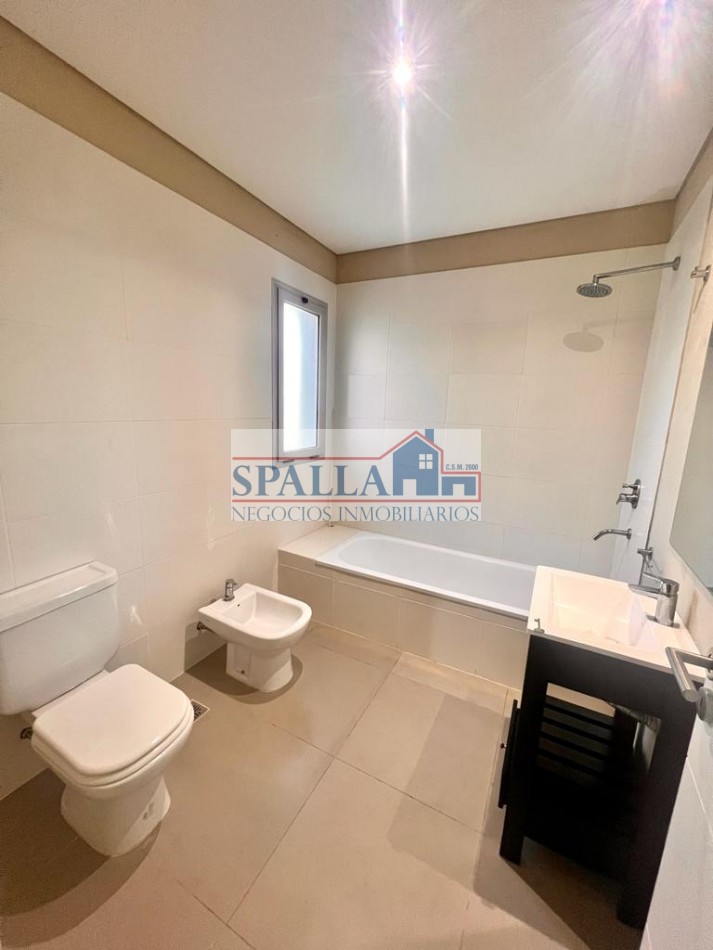 VENTA CASA 5 AMBIENTES, CON RENTA EN BARRIO EL ALJIBE - OPORTUNIDAD INVERSION