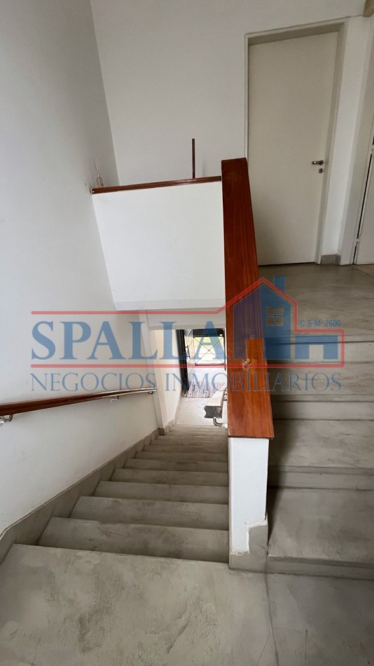 ¡Oportunidad! Casa con Local en Esquina - Jose C. Paz