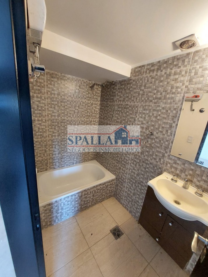 VENTA DEPARTAMENTO DOS AMBIENTES EN SAN MIGUEL CENTRO CON RENTA - APTO PROFESIONAL Y RESIDENCIAL