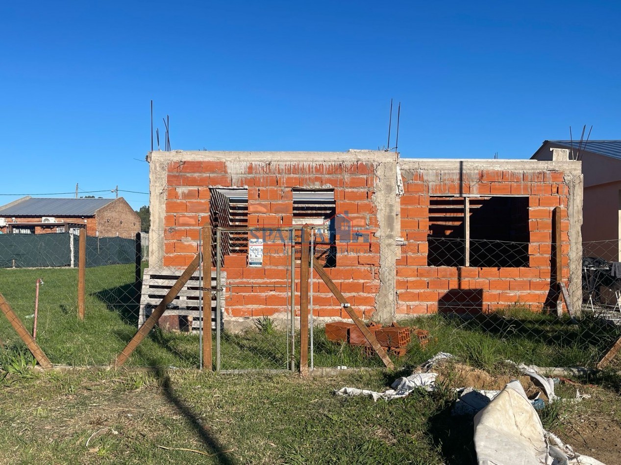 VENTA LOTE CON CONSTRUCCION A TERMINAR BARRIO PARQUE ASTOLFI 2 PILAR