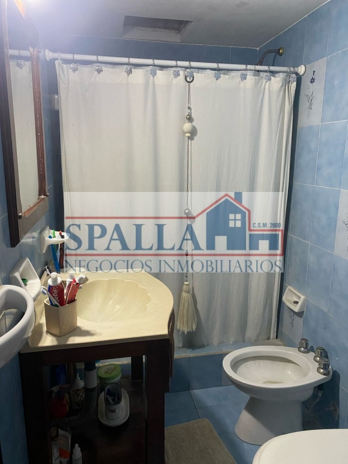 CASA TIPO CHALET EN VENTA - 5 AMBIENTES EN JOSE C. PAZ