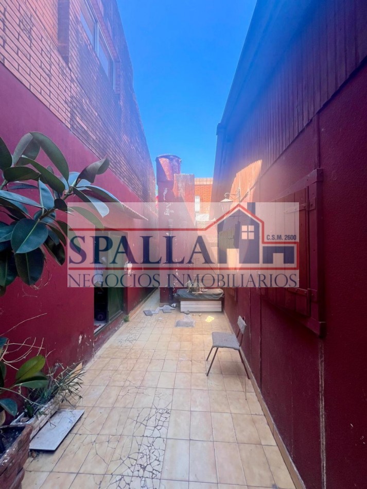 VENTA DE 2 CASAS EN BLOQUE 7 AMBIENTES JOSE C PAZ