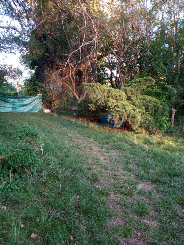 VENTA LOTE CON CASA 3 AMBIENTES IDEAL DESARROLLO EN VILLA ROSA PILAR