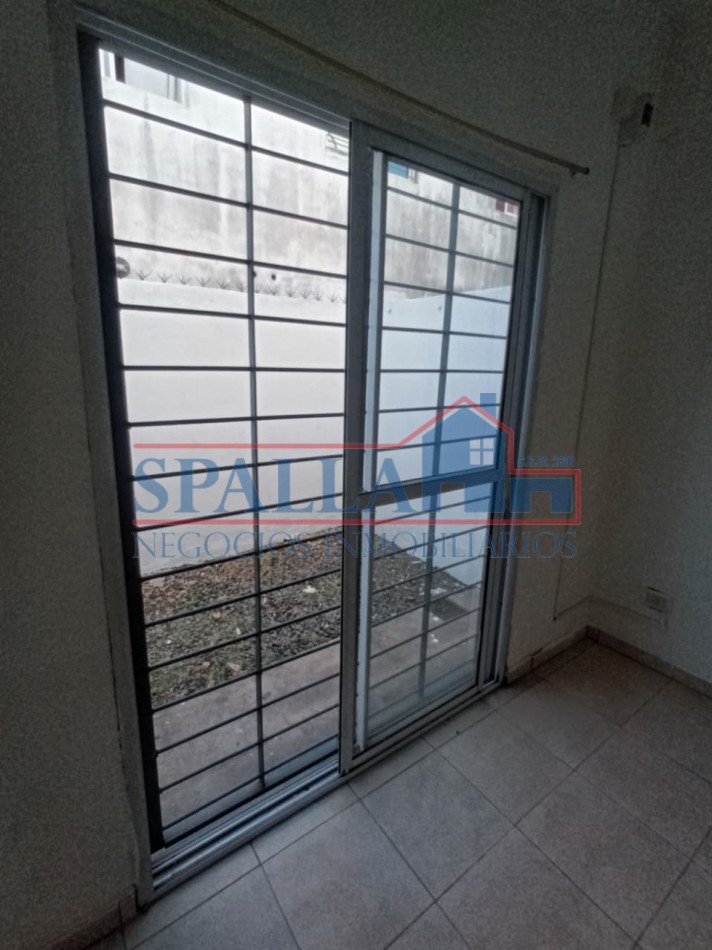 ALQUILER DE  DEPARTAMENTO DOS AMBIENTES CON COCHERA CUBIERTA , EXCELENTE UBICACION EN SAN MIGUEL