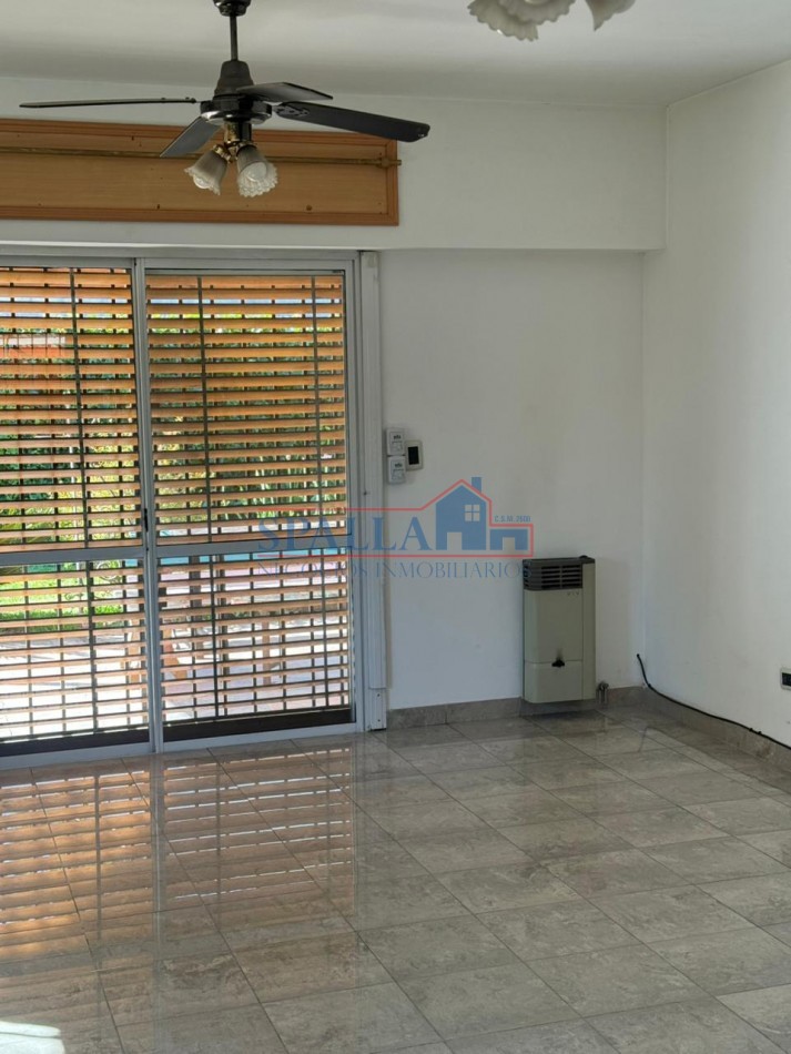 VENTA CASA 4 AMBIENTES SOBRE 2 LOTES DE TERRENO, TORTUGUITAS 