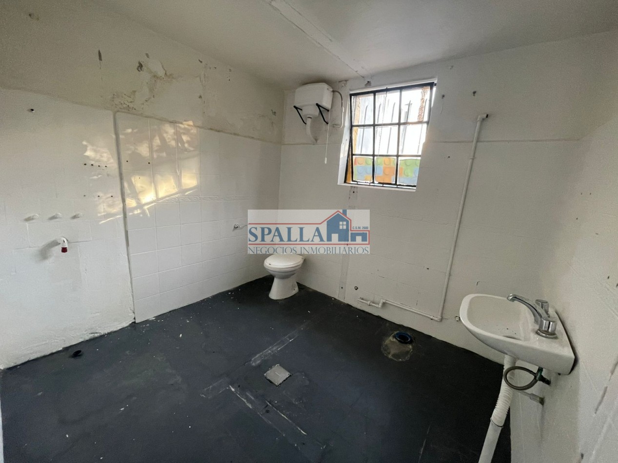 ALQUILER CASA 4 AMBIENTES USO COMERCIAL APTO OFICINA, CONSULTORIO, PILAR CENTRO