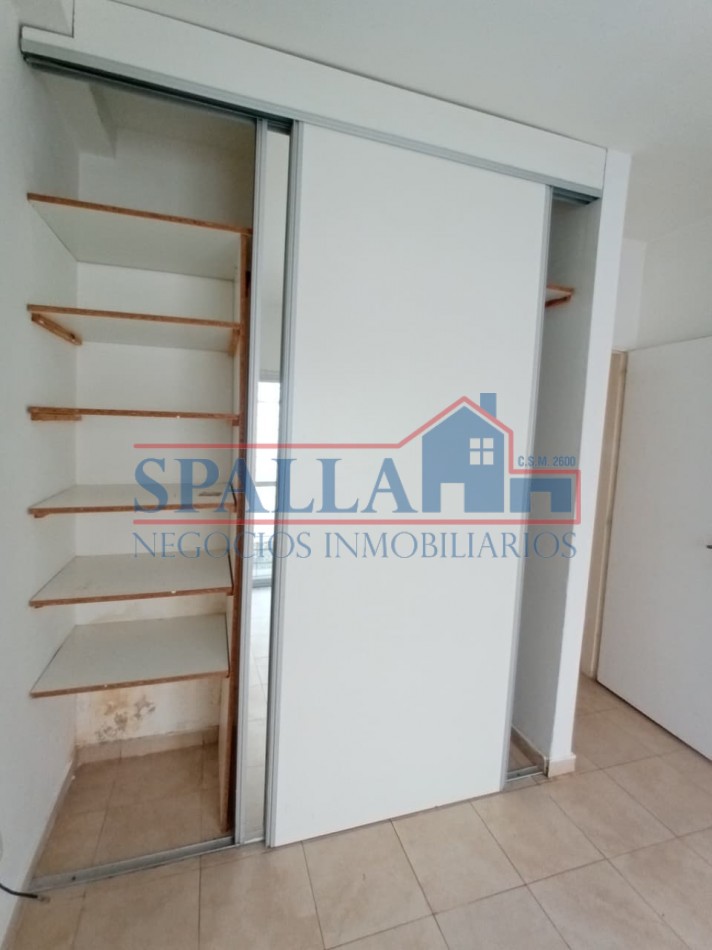 ALQUILER DE  DEPARTAMENTO DOS AMBIENTES CON COCHERA CUBIERTA , EXCELENTE UBICACION EN SAN MIGUEL