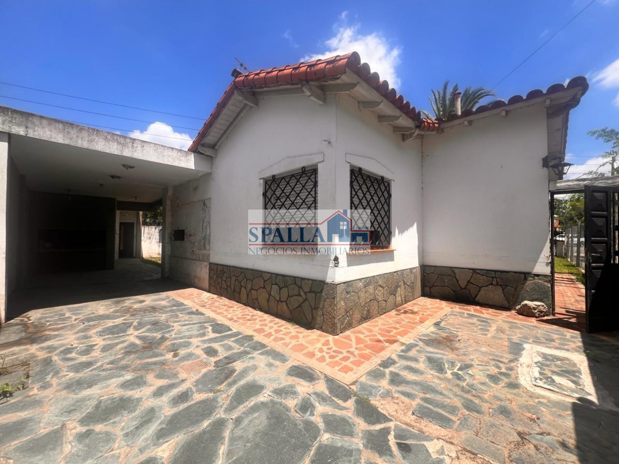 VENTA EXCELENTE PROPIEDAD IDEAL USO COMERCIAL EN CENTRO DE DERQUI, PILAR 