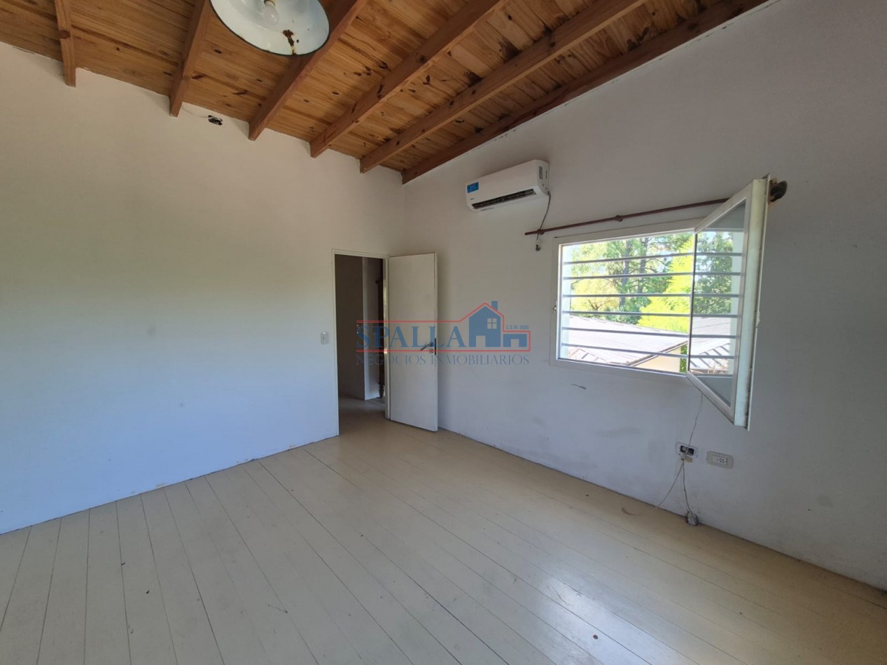 ALQUILER CASA 4 AMBIENTES CON PILETA EN BARRIO PELLEGRINI 3 EN PILAR SIN EXPENSAS