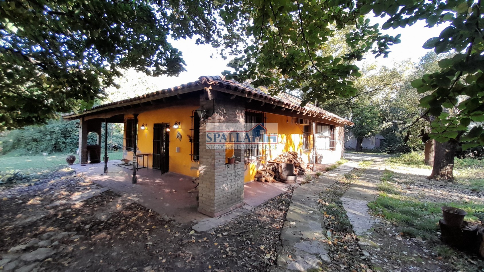 VENTA CASA QUINTA 4 AMBIENTES EN PRESIDENTE DERQUI PILAR, CON PILETA