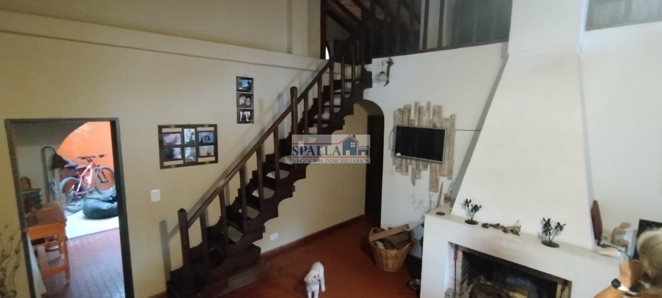 VENTA CASA 4 AMBIENTES CON QUINCHO Y PILETA EN MUÑIZ - APTO CREDITO