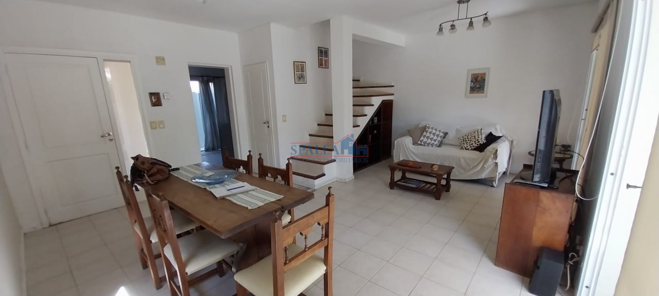 VENTA CASA 4 AMBIENTES BARRIO CERRADO LA CANDELA PILAR, CON PILETA 