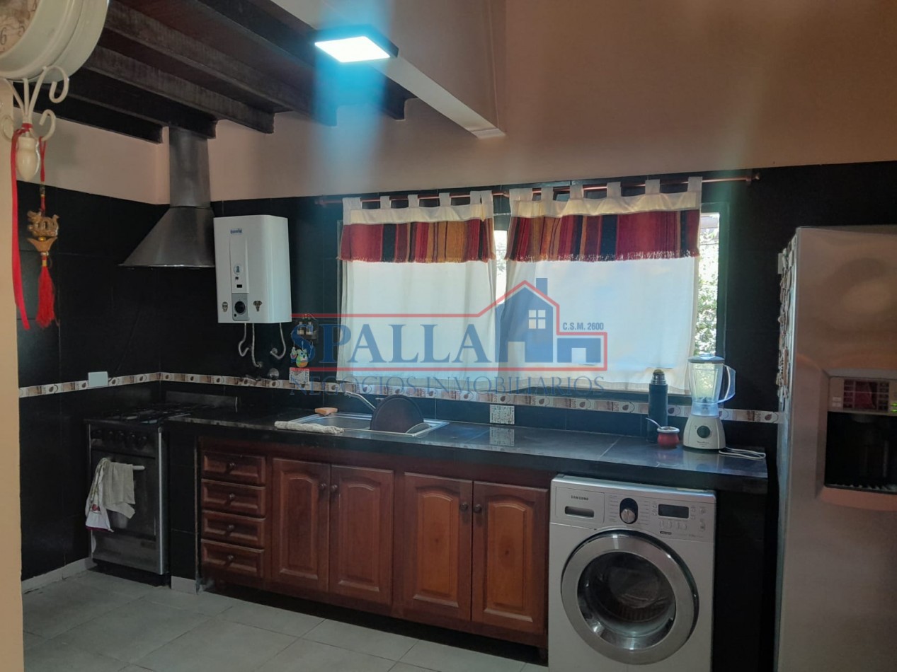  CASA QUINTA EN VENTA CON PILETA Y EXCELENTE ACCESO A RUTA 24 Y ACCESO OESTE, GENERAL RODRIGUEZ.
