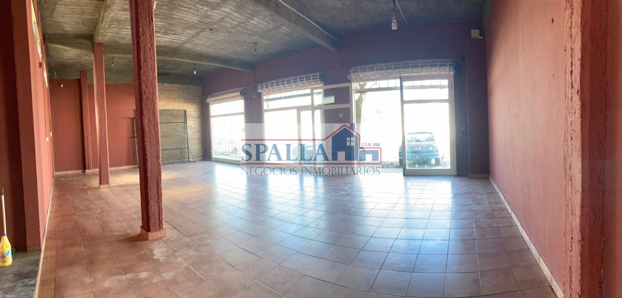 VENTA LOCAL CENTRO DE PILAR PARA MULTIPLES USOS - APTO CREDITO