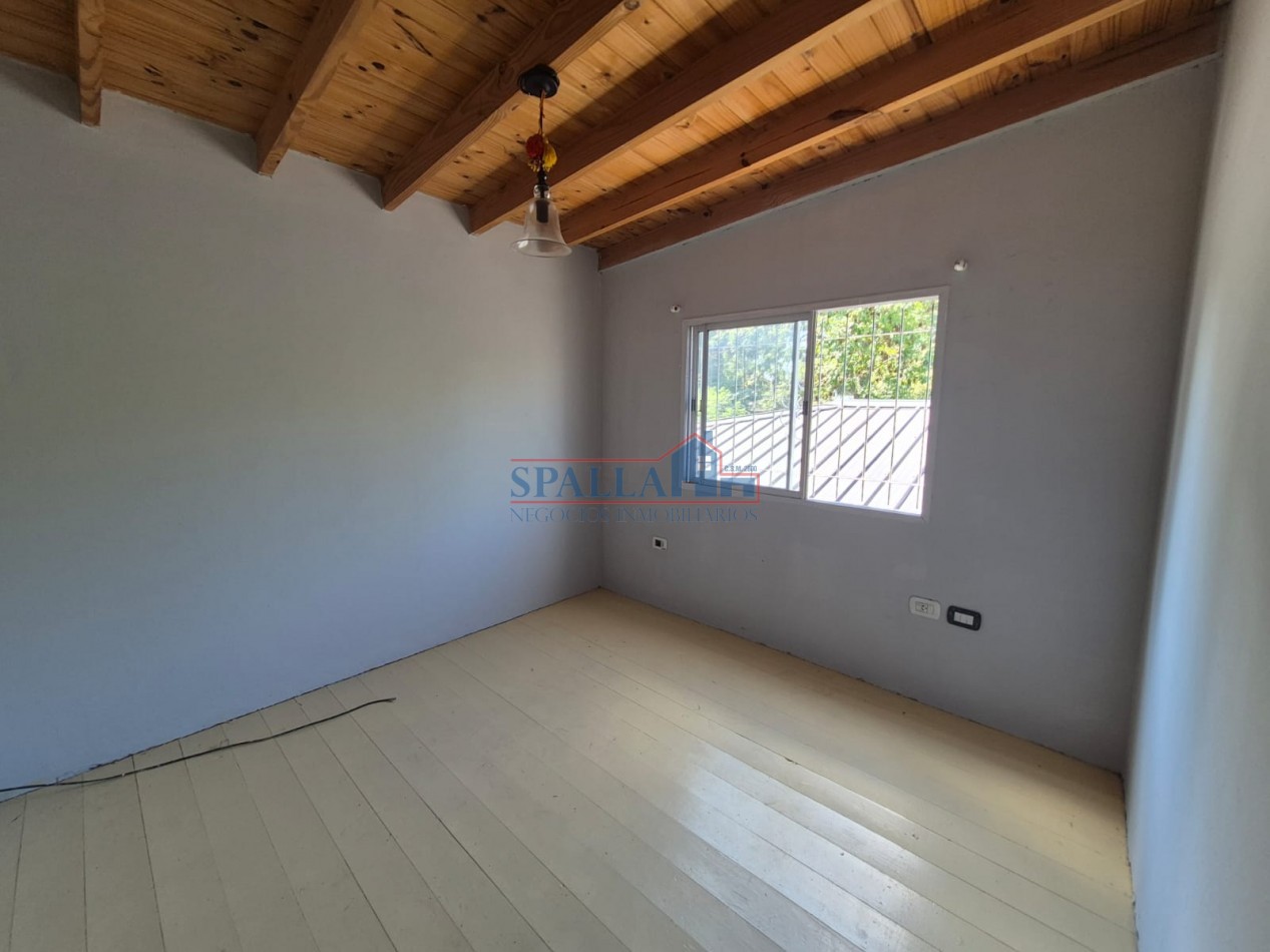 ALQUILER CASA 4 AMBIENTES CON PILETA EN BARRIO PELLEGRINI 3 EN PILAR SIN EXPENSAS