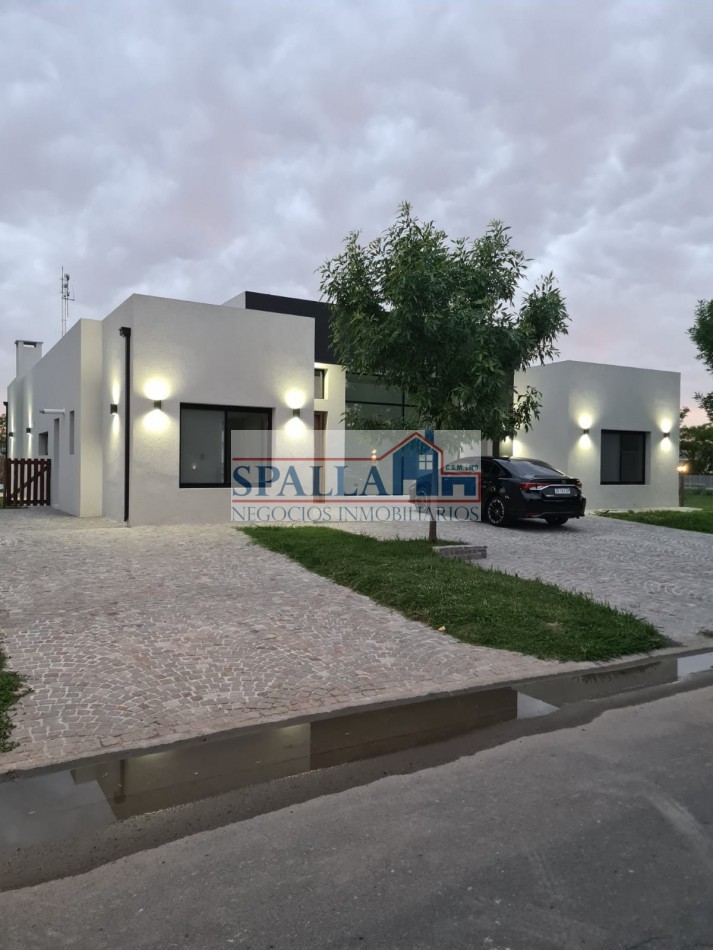 VENTA CASA 5 AMBIENTES BARRIO SAN MATIAS AREA 5 A TERMINAR