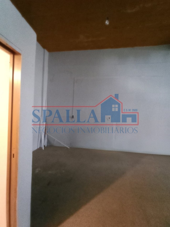 LOCAL COMERCIAL EN ALQUILER AV. CROACIA JOSE C. PAZ - ZONA COMERCIAL