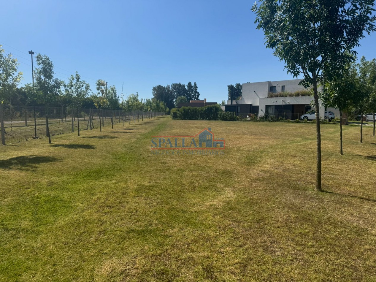 VENTA LOTE BARRIO SAN EDUARDO PILAR DEL ESTE - PERMUTA