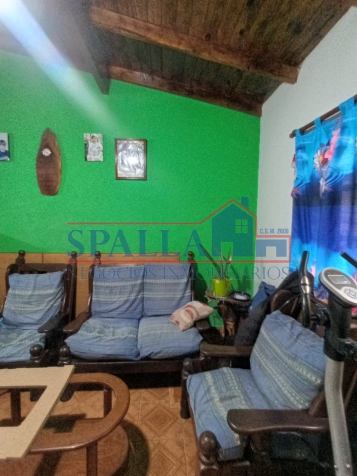 CASA EN VENTA  300 m² SOBRE LOTE PROPIO - A 200 mts RUTA 8 - LOCAL + GALPON - JOSE C. PAZ - ACEPTA FINANCIACION