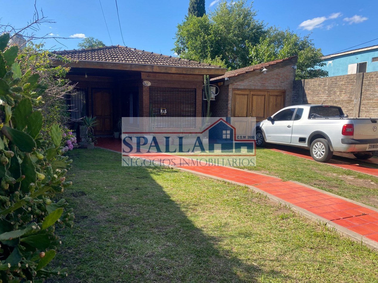 CASA TIPO CHALET EN VENTA - 5 AMBIENTES EN JOSE C. PAZ