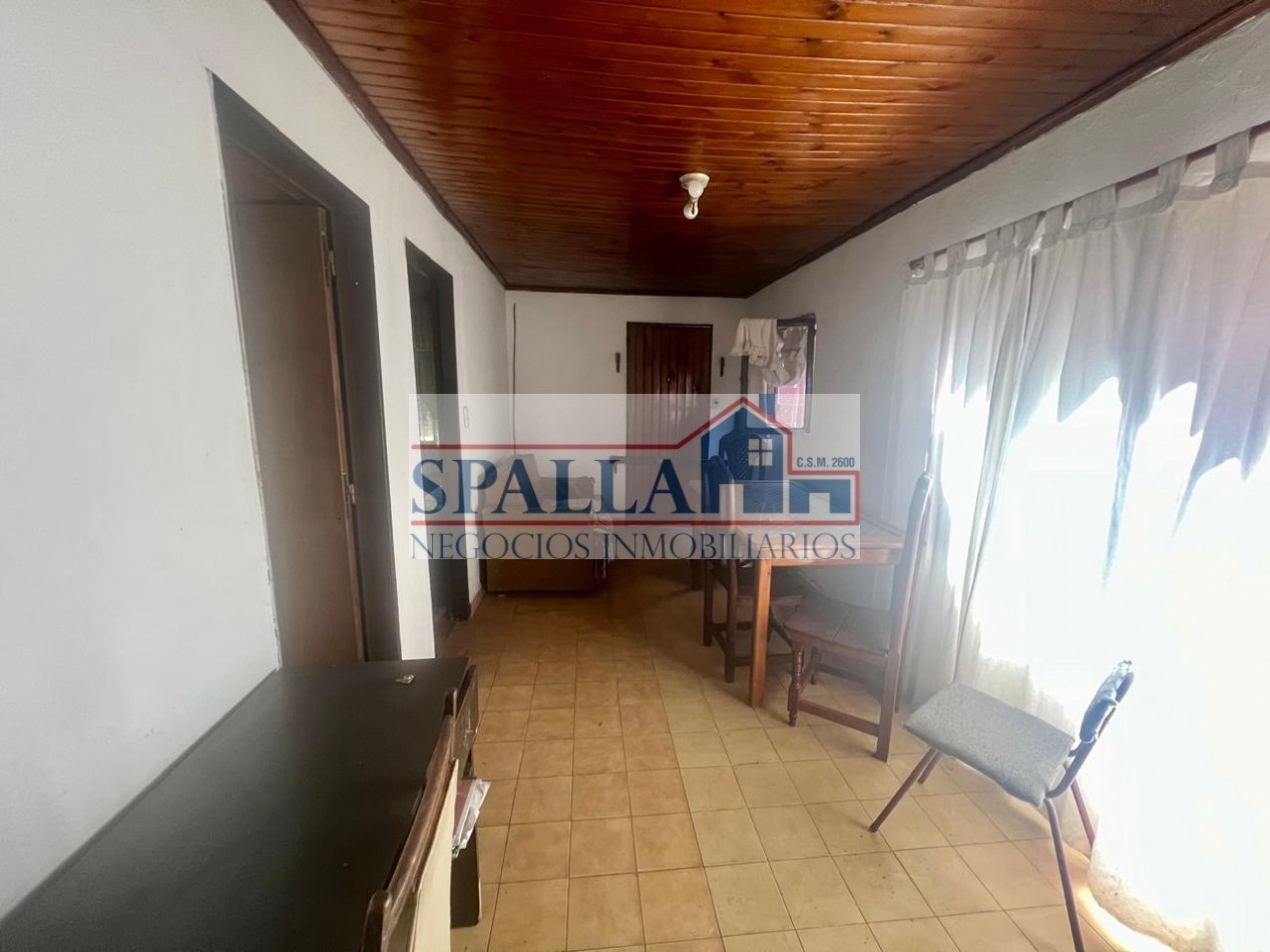 VENTA DE 2 CASAS EN BLOQUE 7 AMBIENTES JOSE C PAZ