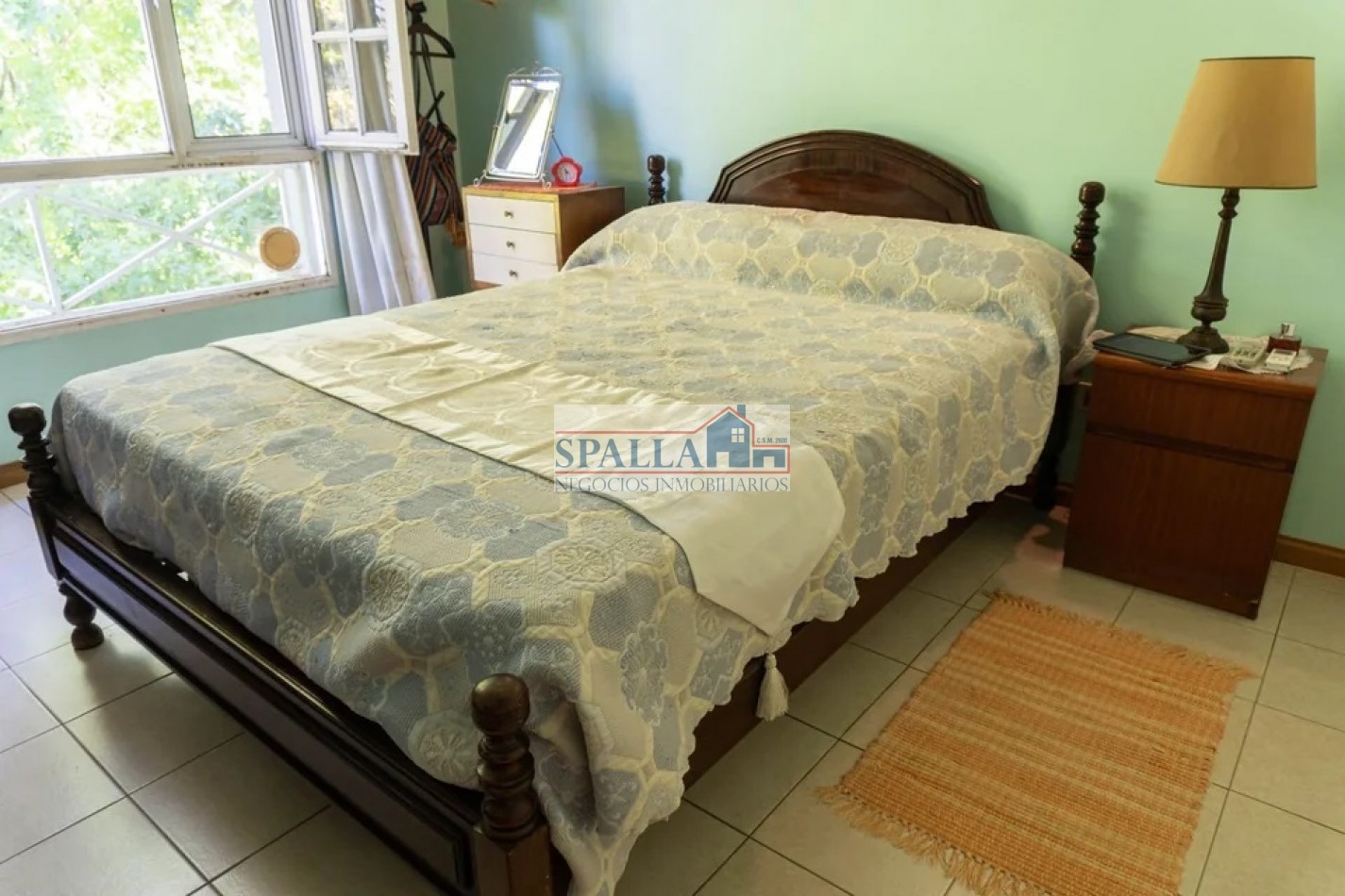 LA MASIA CASA EN VENTA DE 5 AMBIENTES CON AMPLIO JARDIN Y PILETA - APTO CREDITO