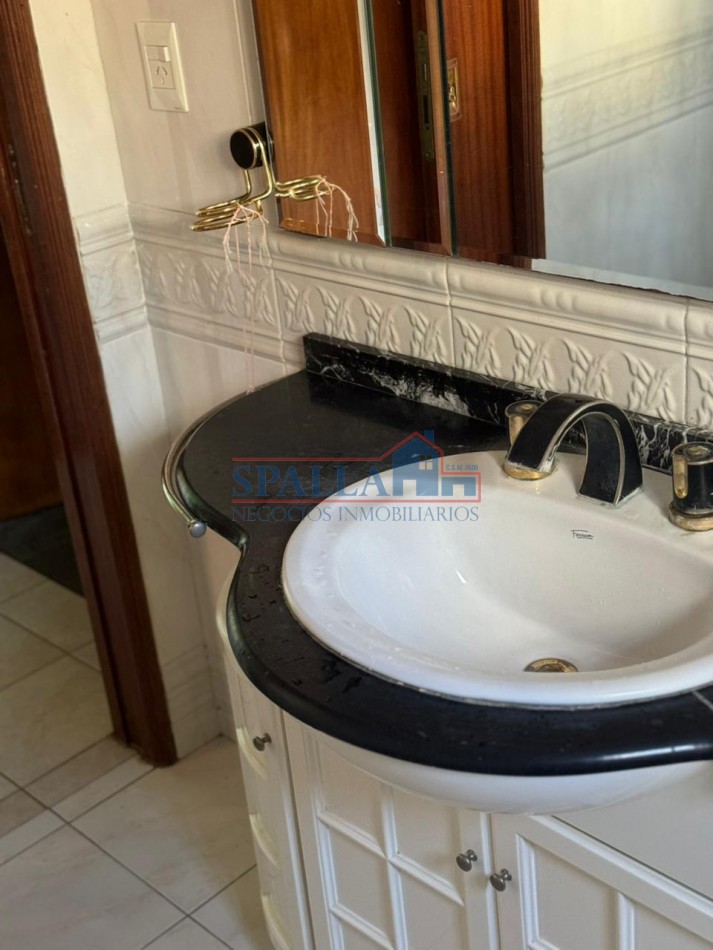 VENTA CASA 4 AMBIENTES SOBRE 2 LOTES DE TERRENO, TORTUGUITAS 