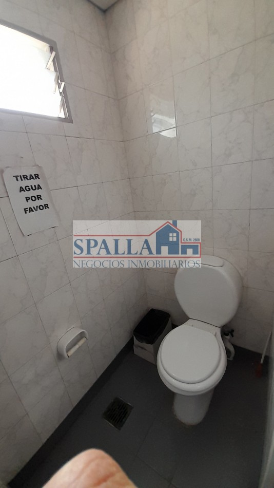 ALQUILER EDIFICIO CON OFICINAS, CENTRO DE PILAR A METROS DE PANAMERICANA KM 53