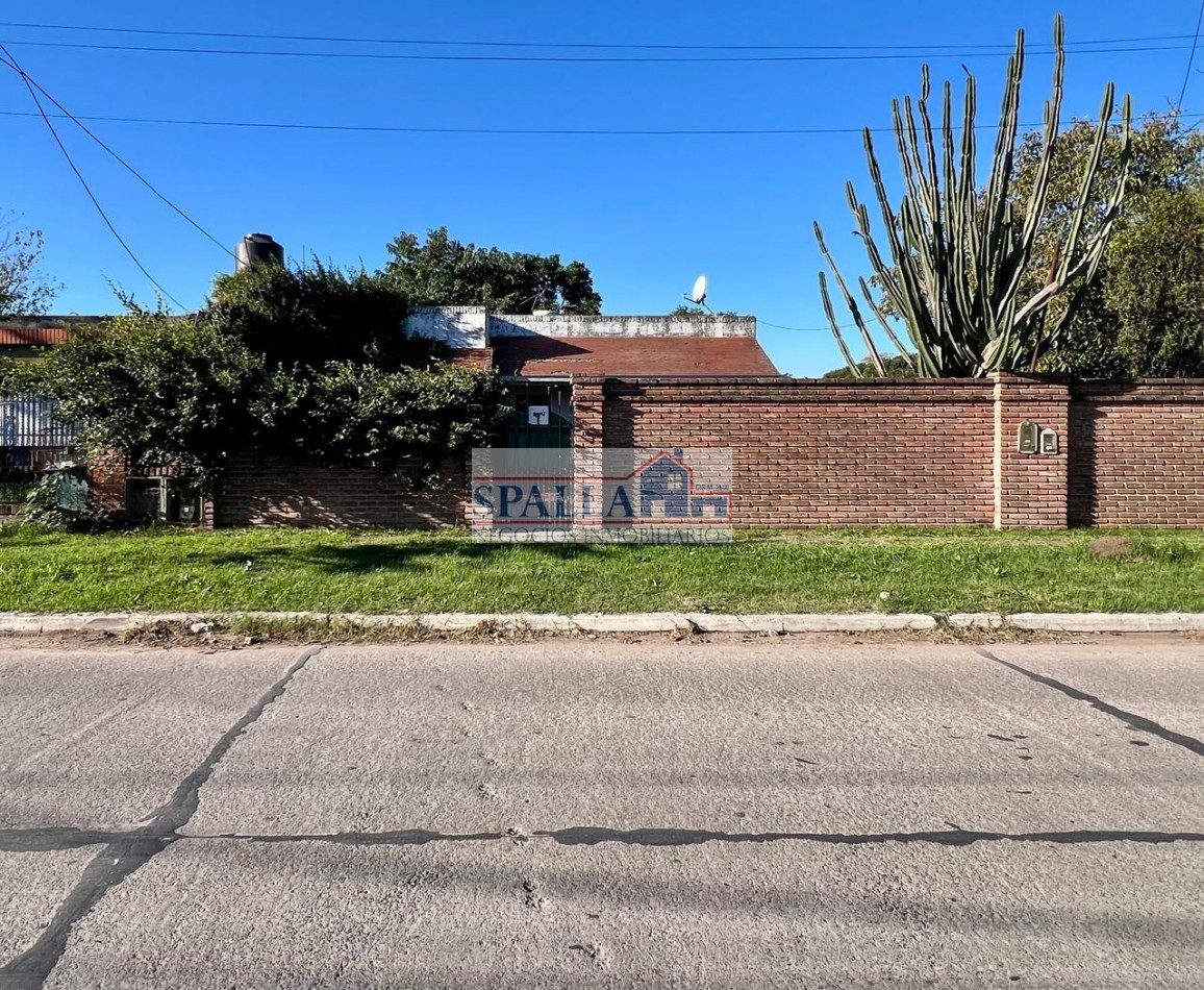 CASA EN VENTA - 4 AMBIENTES CON GALERIA - JOSE C. PAZ - APTO CREDITO