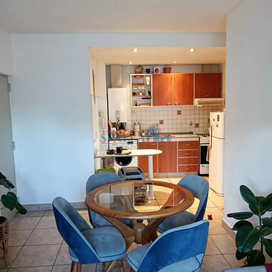 VENTA DEPARTAMENTO DOS AMBIENTES AL FRENTE PLANTA BAJA PILAR CENTRO 