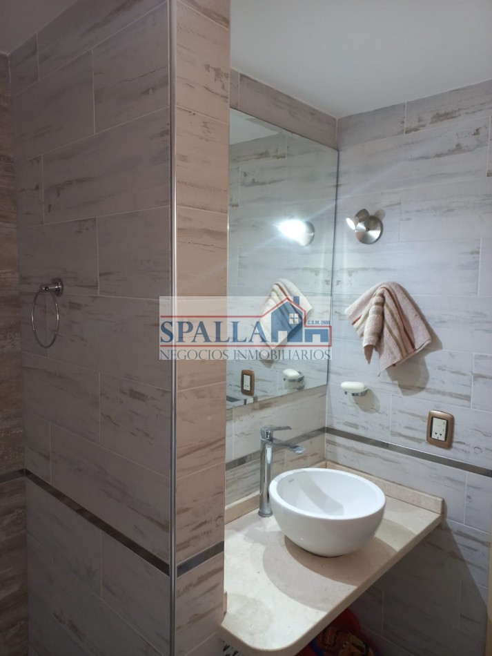 VENTA OPORTUNIDAD CASA 5 AMBIENTES CON PILETA Y QUINCHO AVELLANEDA WILDE - APTO CREDITO