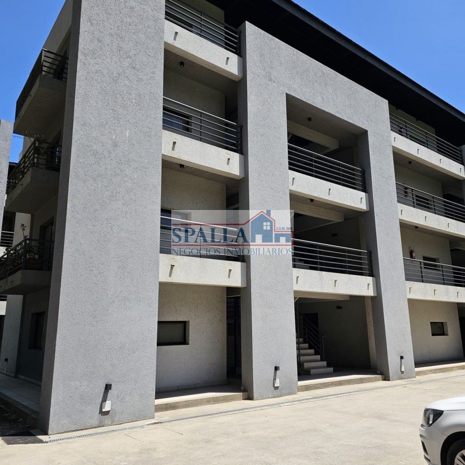 VENTA DEPARTAMENTO DOS AMBIENTES EN COMPLEJO EQUUS PILAR. PANAMERICANA KM 54 PILAR