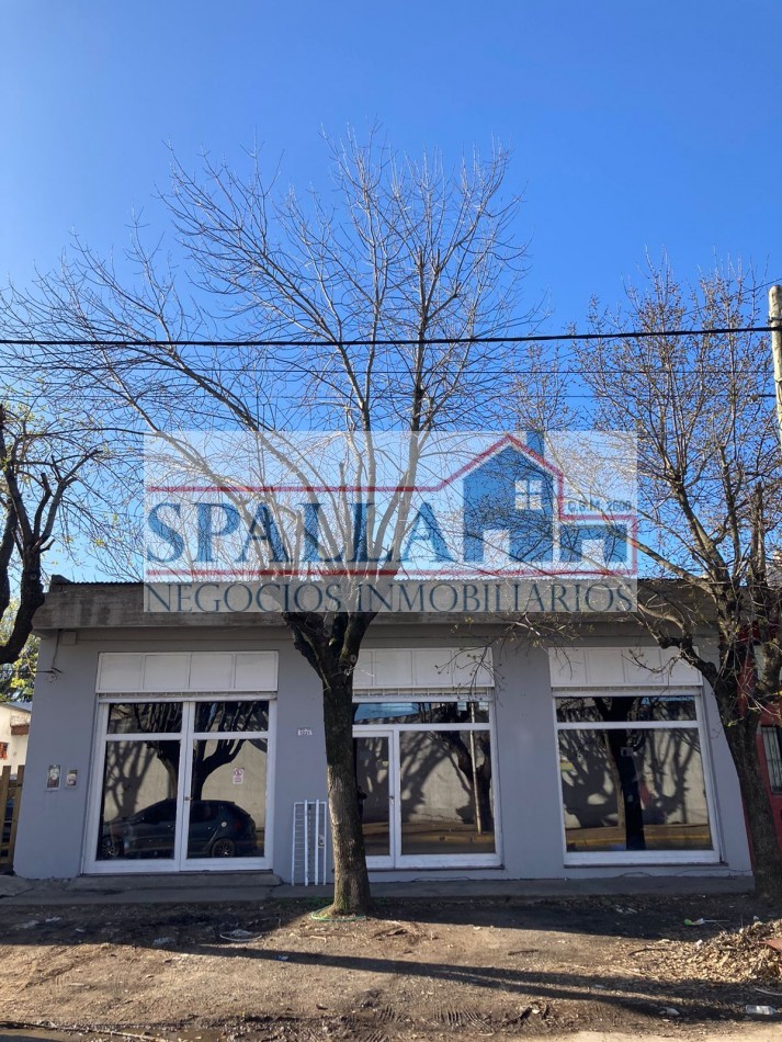 VENTA LOCAL CENTRO DE PILAR PARA MULTIPLES USOS - APTO CREDITO