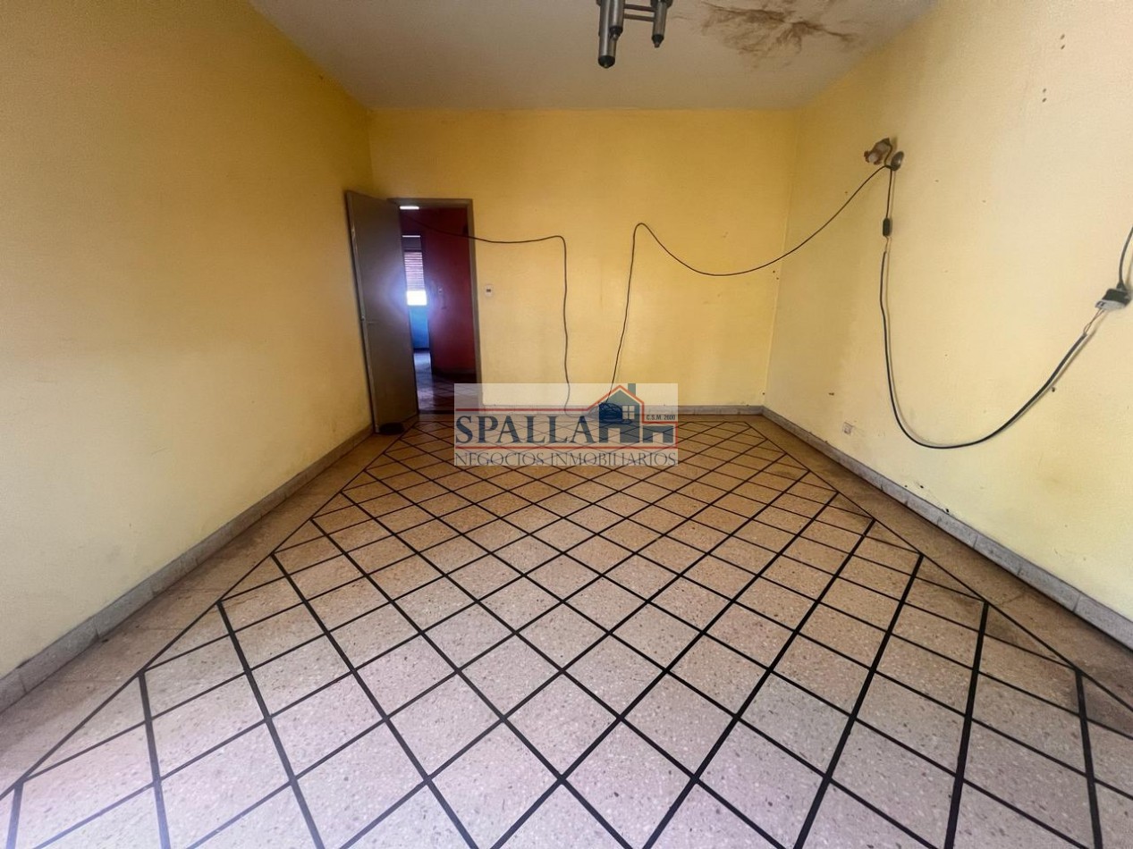 VENTA EXCELENTE PROPIEDAD IDEAL USO COMERCIAL EN CENTRO DE DERQUI, PILAR 