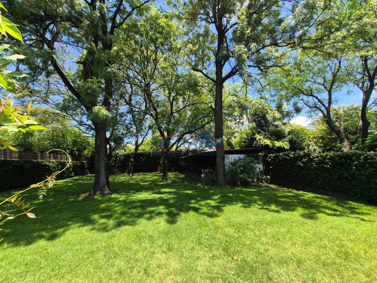 ALQUILER LOCAL COMERCIAL CON ESTACIONAMIENTO PROPIO PILAR CENTRO