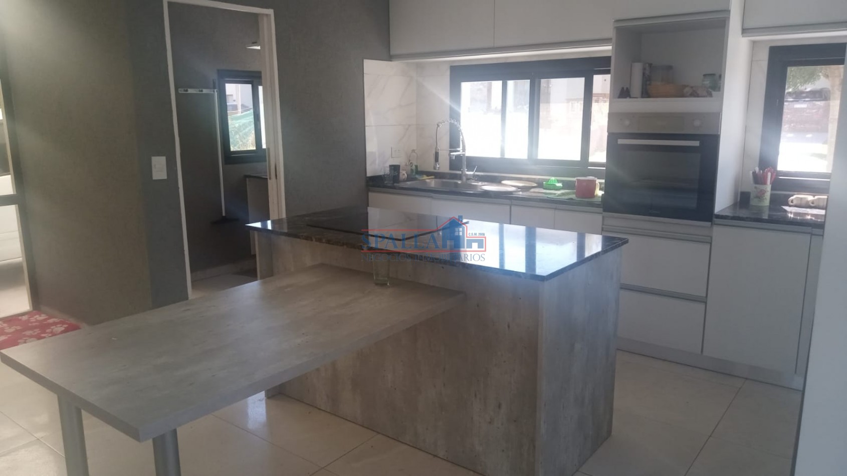 VENTA CASA 4 AMBIENTES EN BARRIO CERRADO LAGOON PILAR