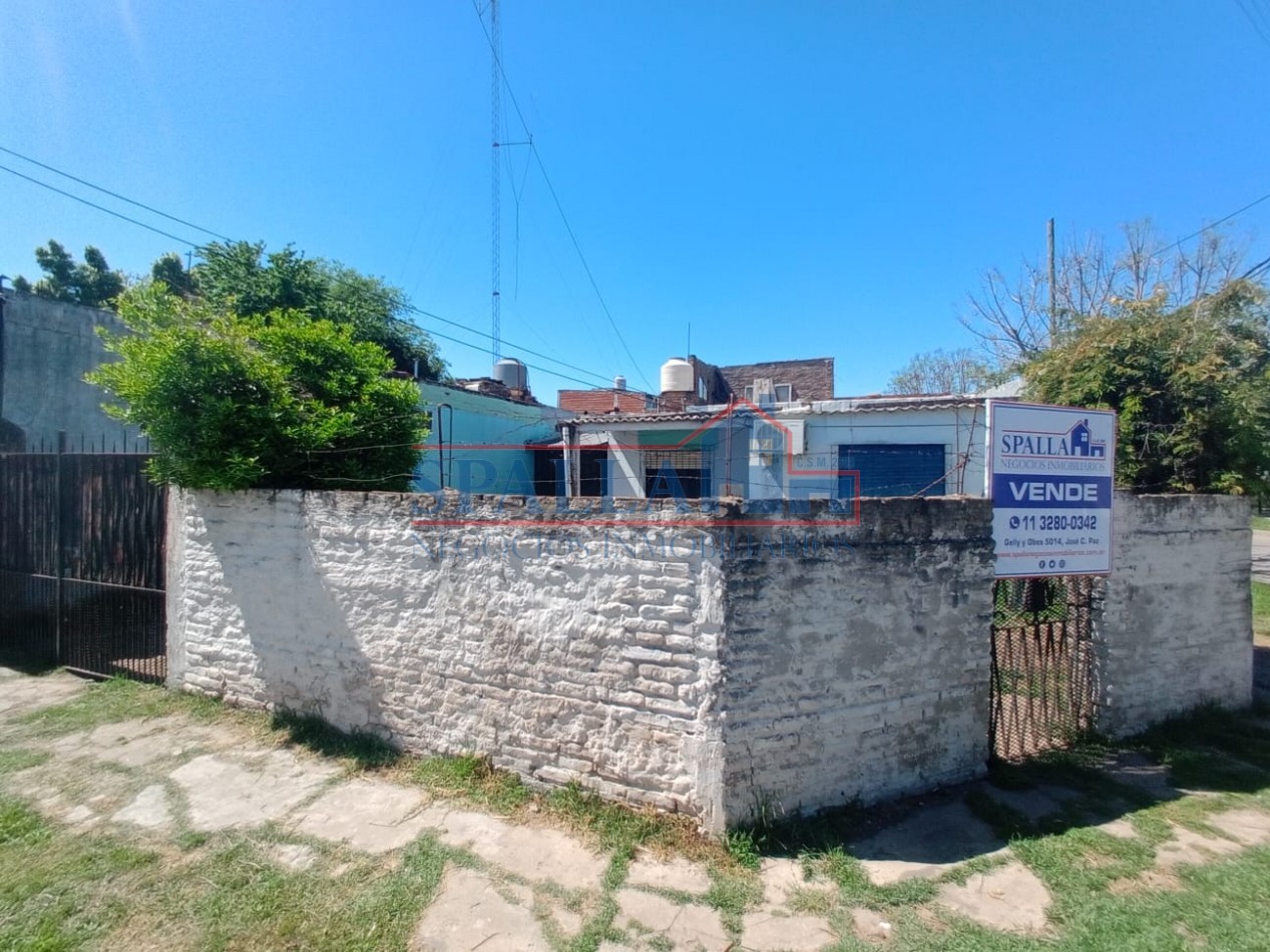 CASA 4 AMBIENTES EN VENTA- ESQUINA ESTRATEGICA Y ZONA MUY TRANSITADA, GRAND BOURG.